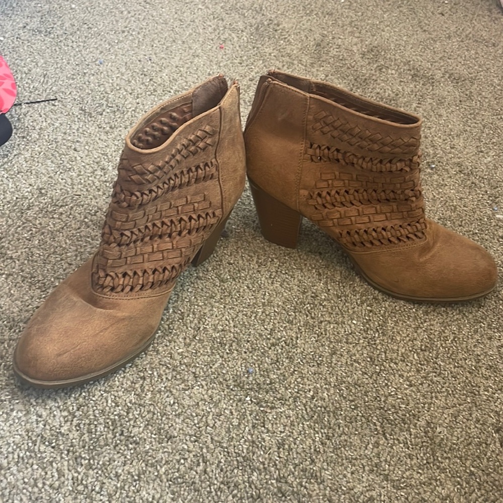 Maurice’s brown boots, wedge heel.